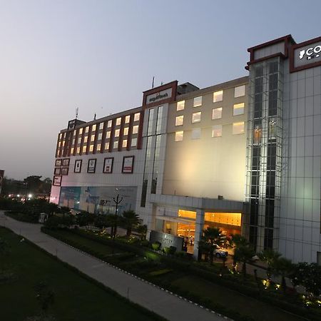 Country Inn & Suites By Radisson, Meerut Exteriör bild