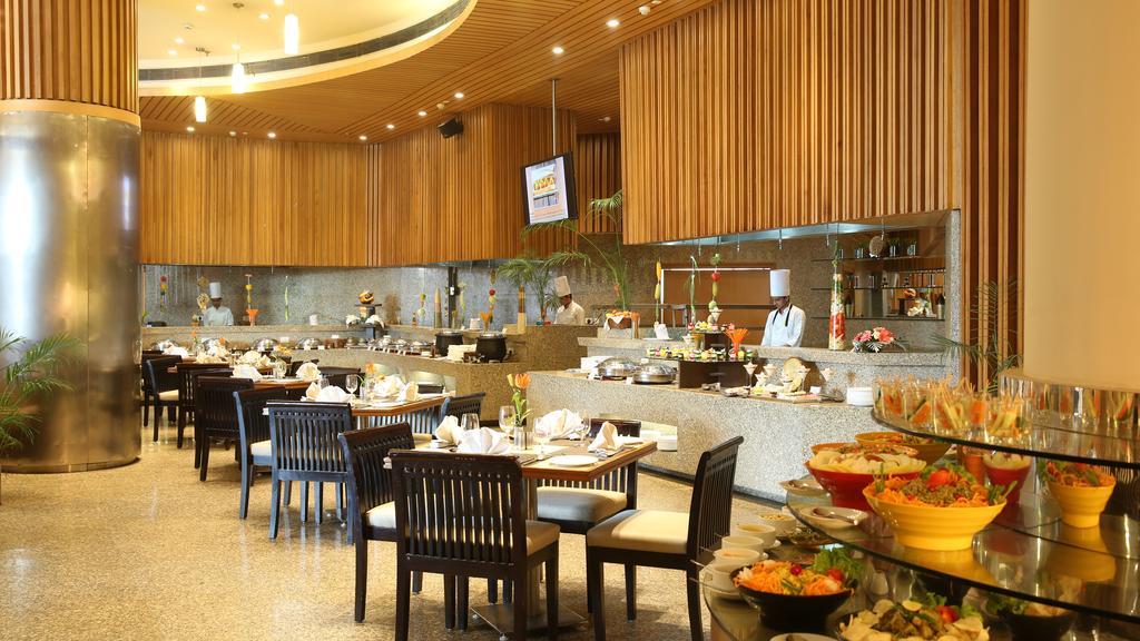 Country Inn & Suites By Radisson, Meerut Exteriör bild